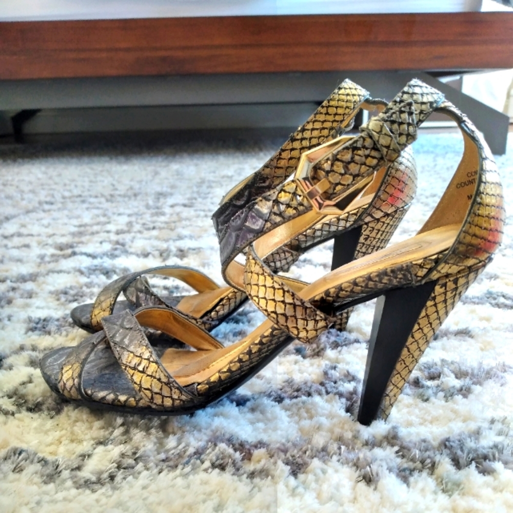 Report Signature scrappy sandals, size 5